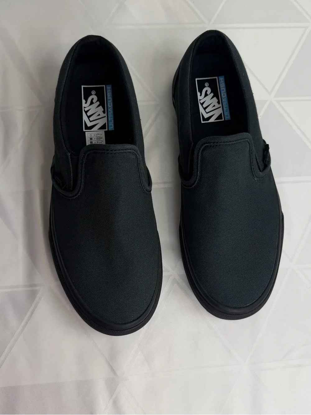 Vans Unisex Classic Slip-On Canvas Shoe Dark Green US Size 8.5 men/10 women NWOT